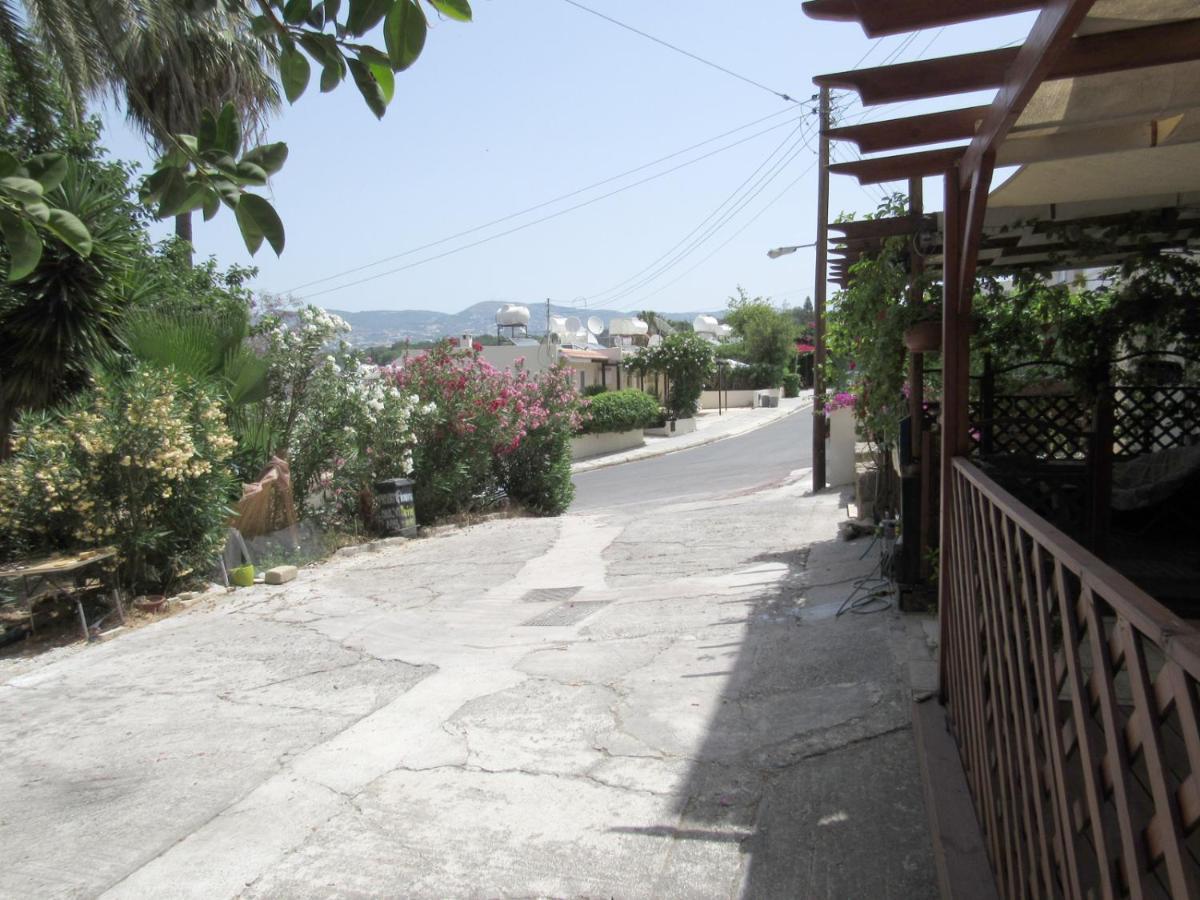 Simple Studio, Chloraka Apartment Paphos Exterior foto